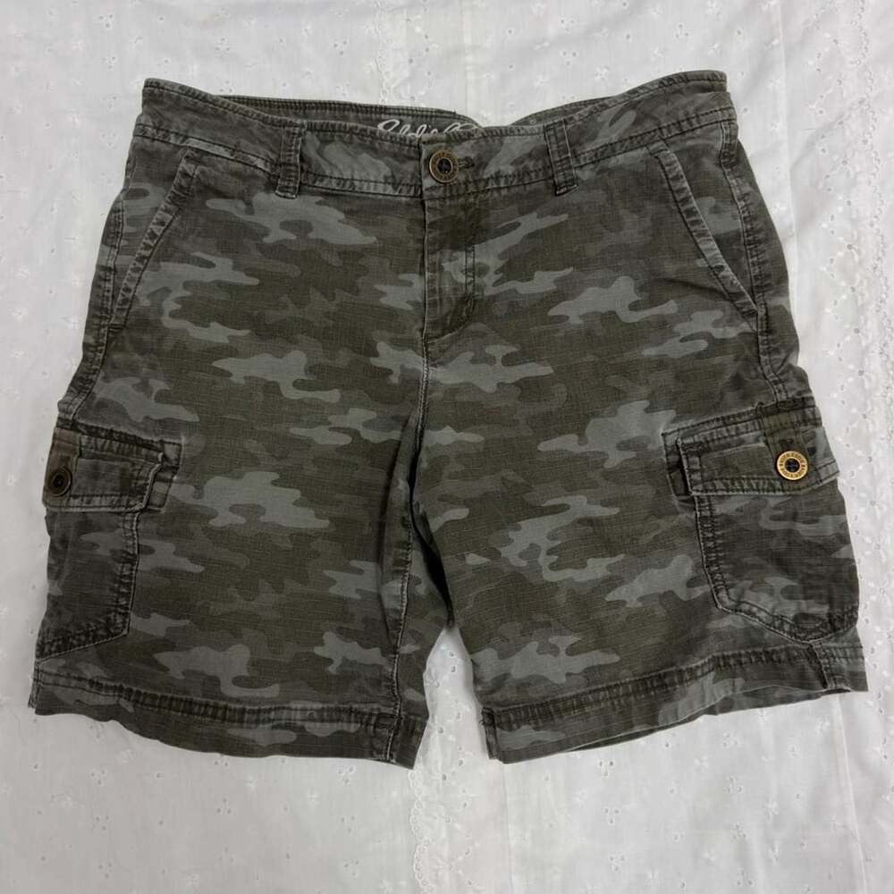 Eddie Bauer Cargo Shorts Size 2 Green Camo Ripstop Utility